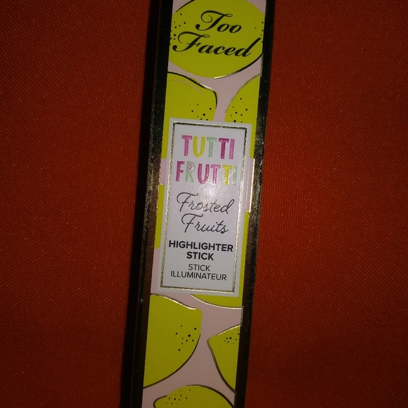 Too Faced Tutti Frutti Highlighter Stick - Picture 3 of 6